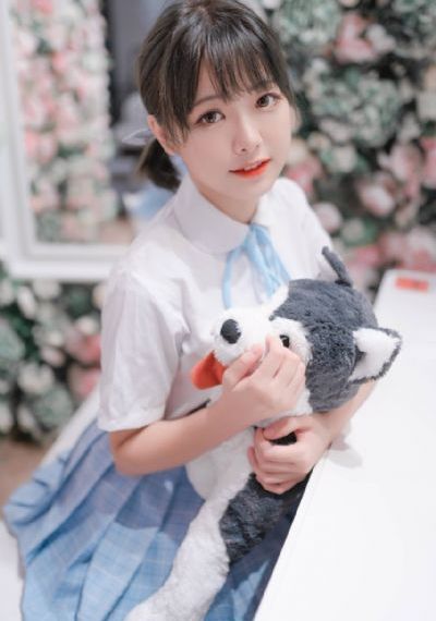 漂亮的老师韩国_免费高清在线观看